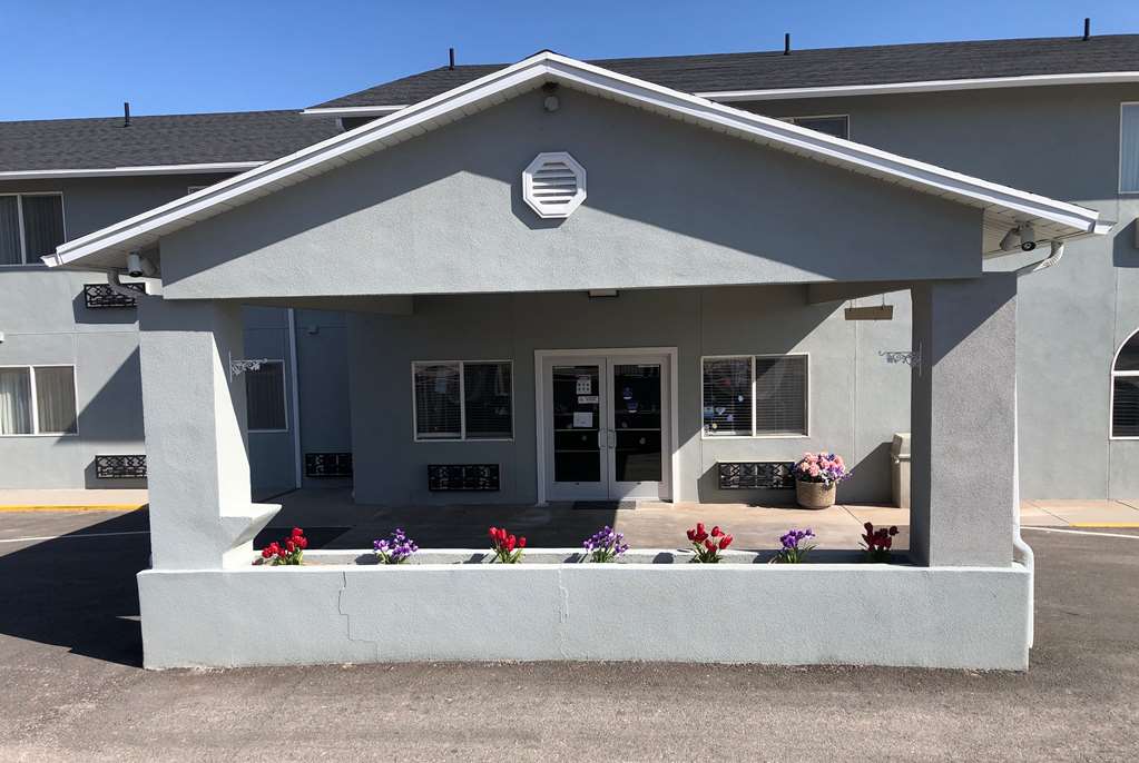 Super 8 Price - thumb 0