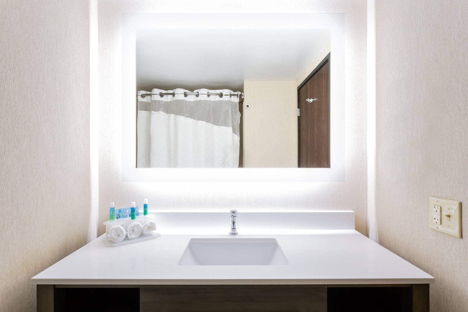 Holiday Inn Express - thumb 7