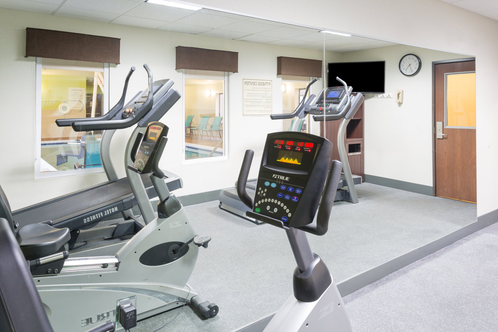 Holiday Inn Express - thumb 15