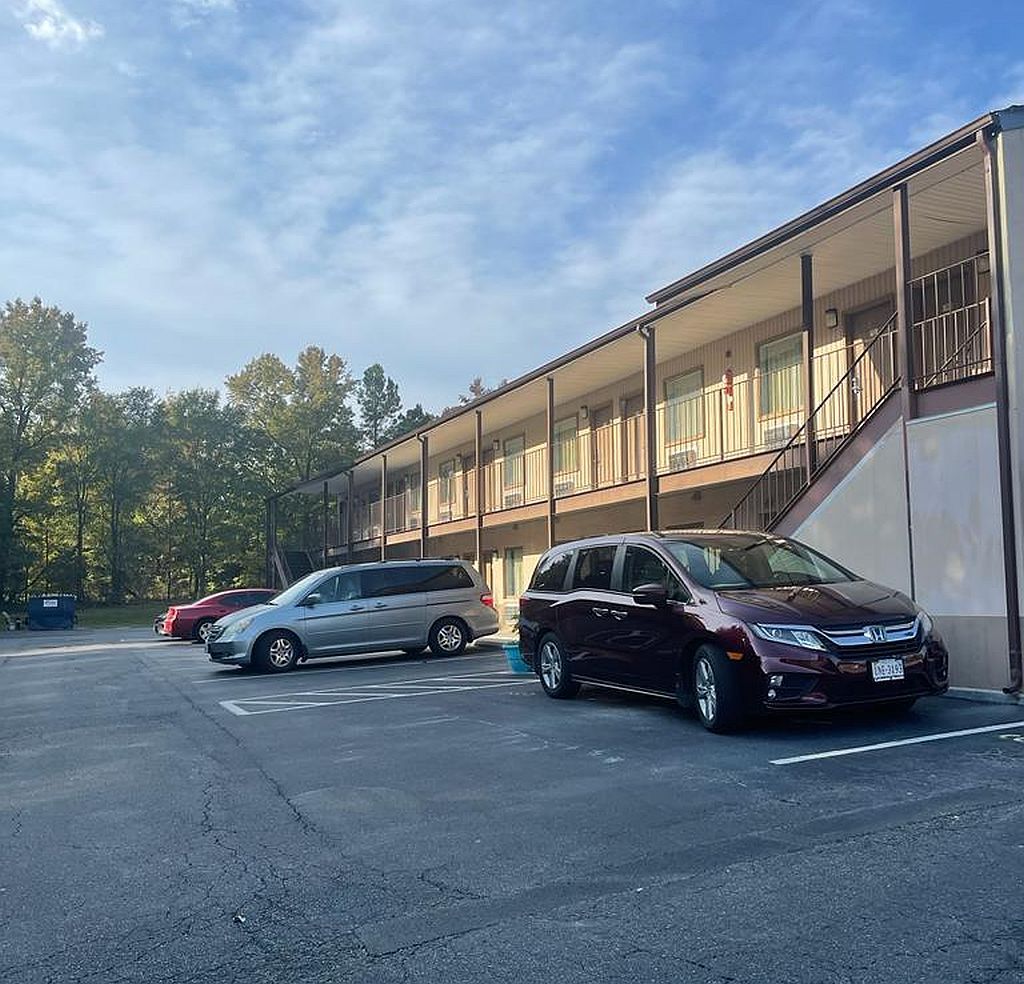 California Inn - thumb 1