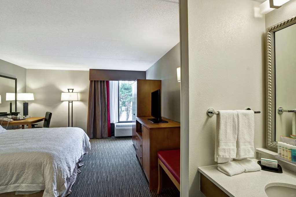 Hampton Inn Norfolk-Naval Base - thumb 8