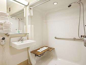 Baymont Inn & Suites Anderson - thumb 7