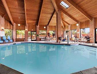 Baymont Inn & Suites Anderson - thumb 9