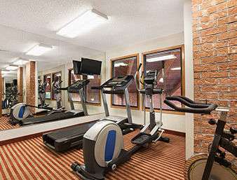 Baymont Inn & Suites Anderson - thumb 13