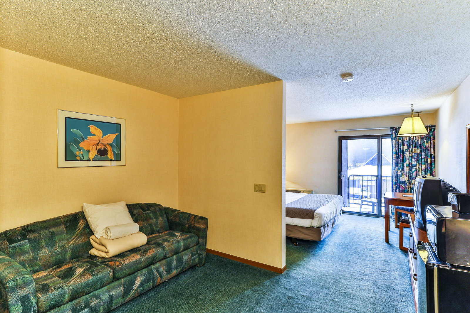 Polynesian Hotel & Waterpark Resort - thumb 2