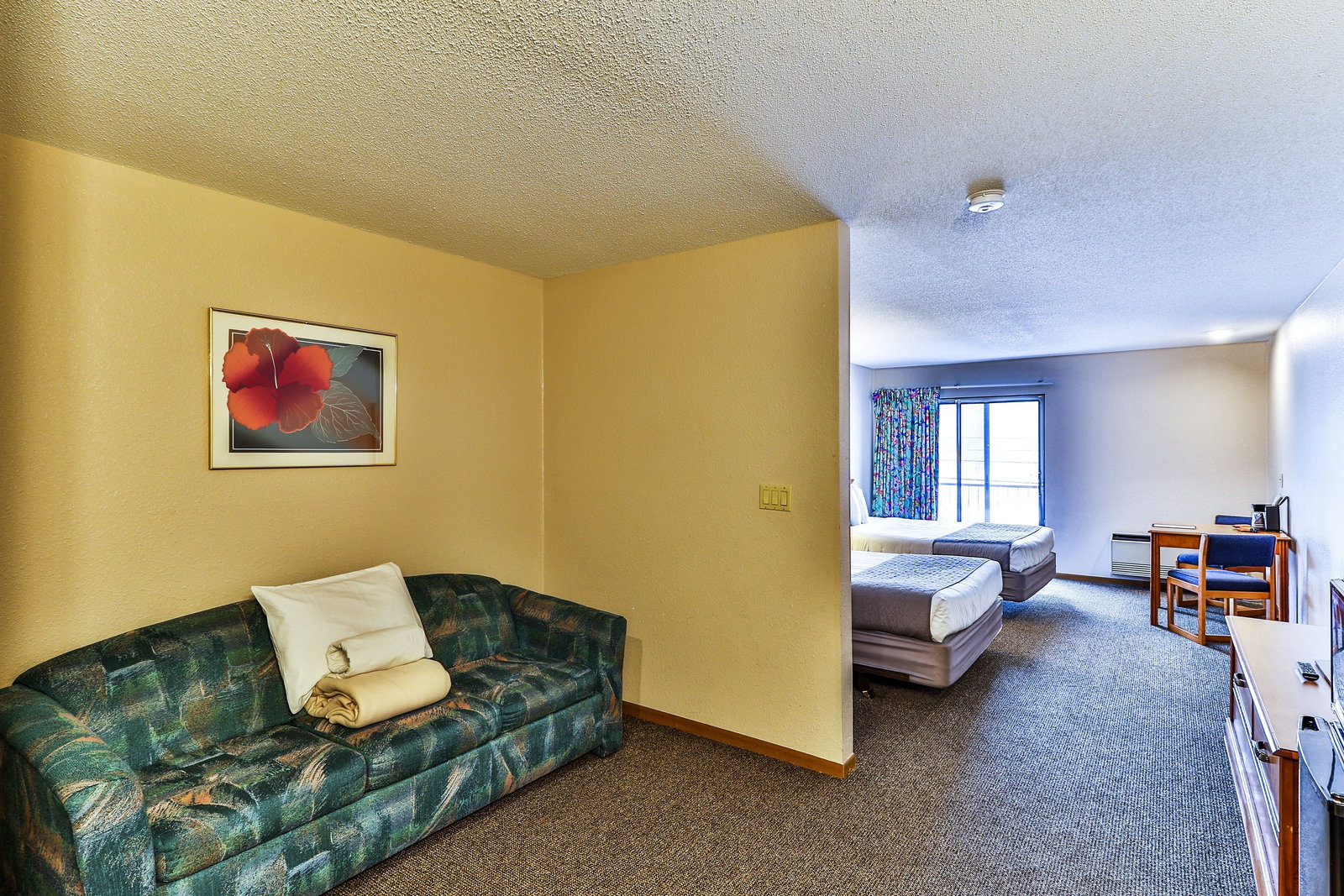 Polynesian Hotel & Waterpark Resort - thumb 6