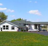 AmeriVu Inn  Suites - Cumberland - Tourism Bookings