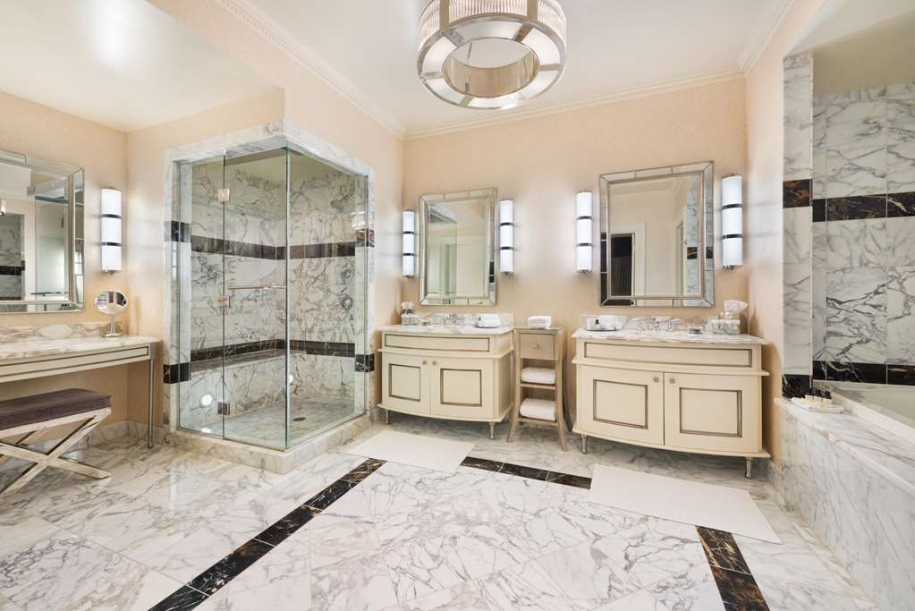 The Pfister Hotel - thumb 14