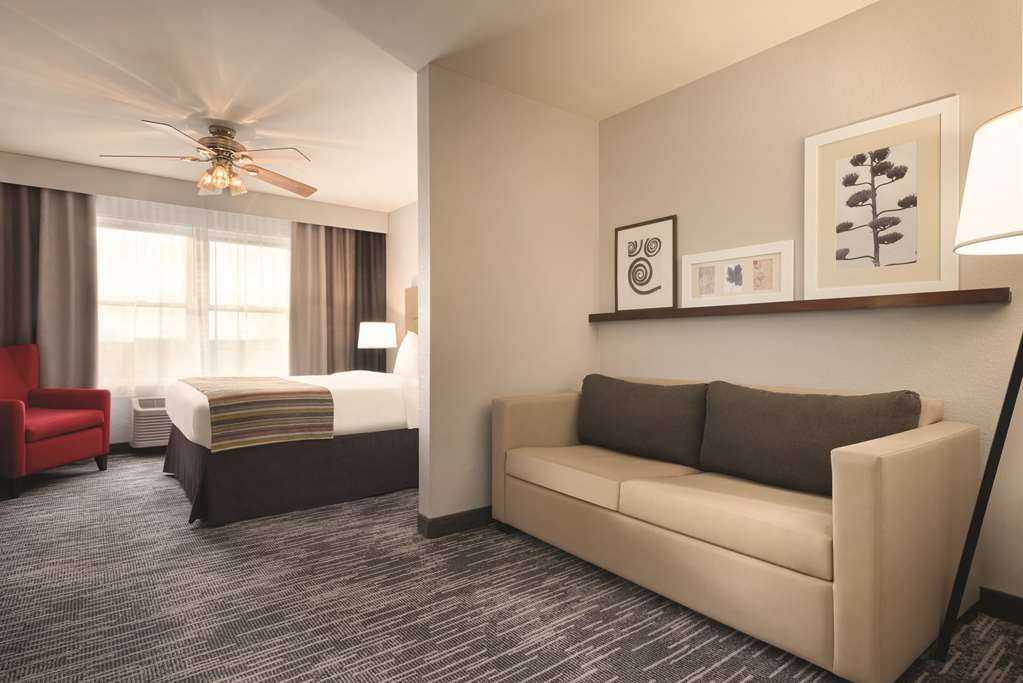 Country Inn & Suites Galena - thumb 12