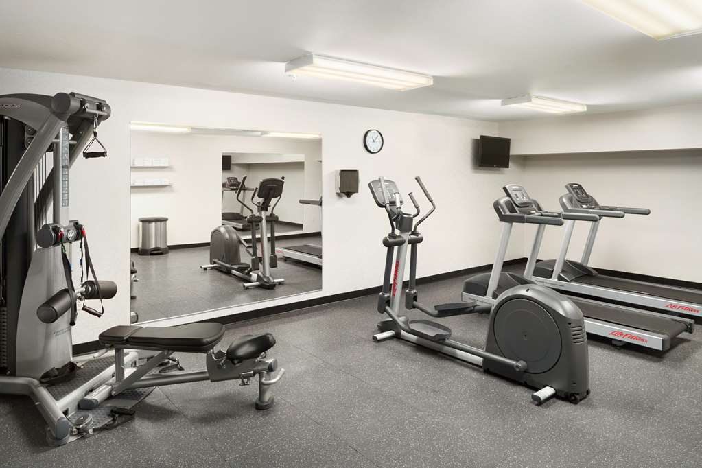 Country Inn & Suites Galena - thumb 14