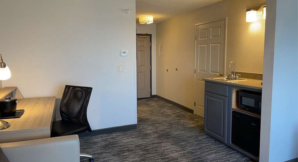 Country Inn & Suites Galena - thumb 16