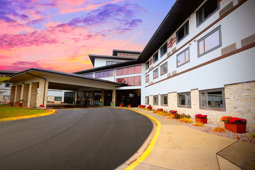 Radisson Hotel & Conference Green Bay - thumb 0