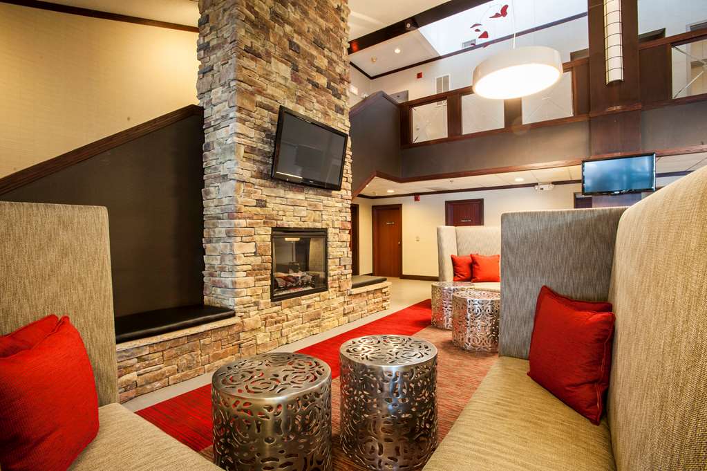 Radisson Hotel Madison - thumb 3