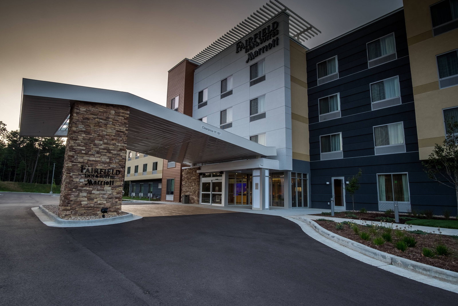 Fairfield Inn & Suites By Marriott - thumb 0