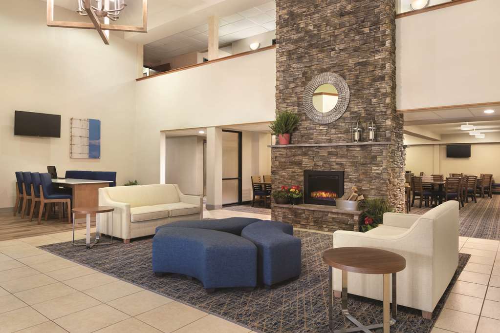 Radisson Hotel Ames Conf Ctr At ISU - thumb 2