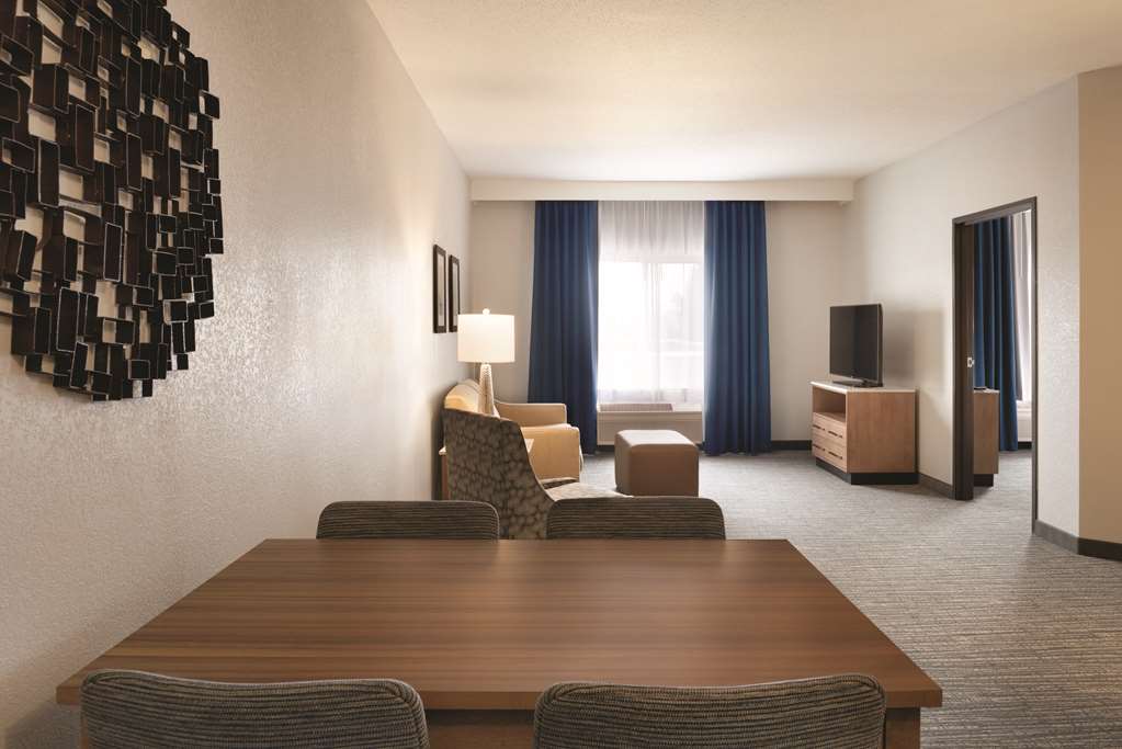 Radisson Hotel Ames Conf Ctr At ISU - thumb 13