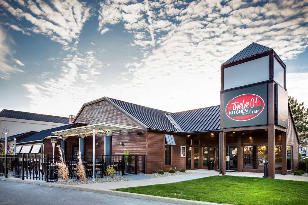 Radisson Hotel & Confence Center - thumb 1