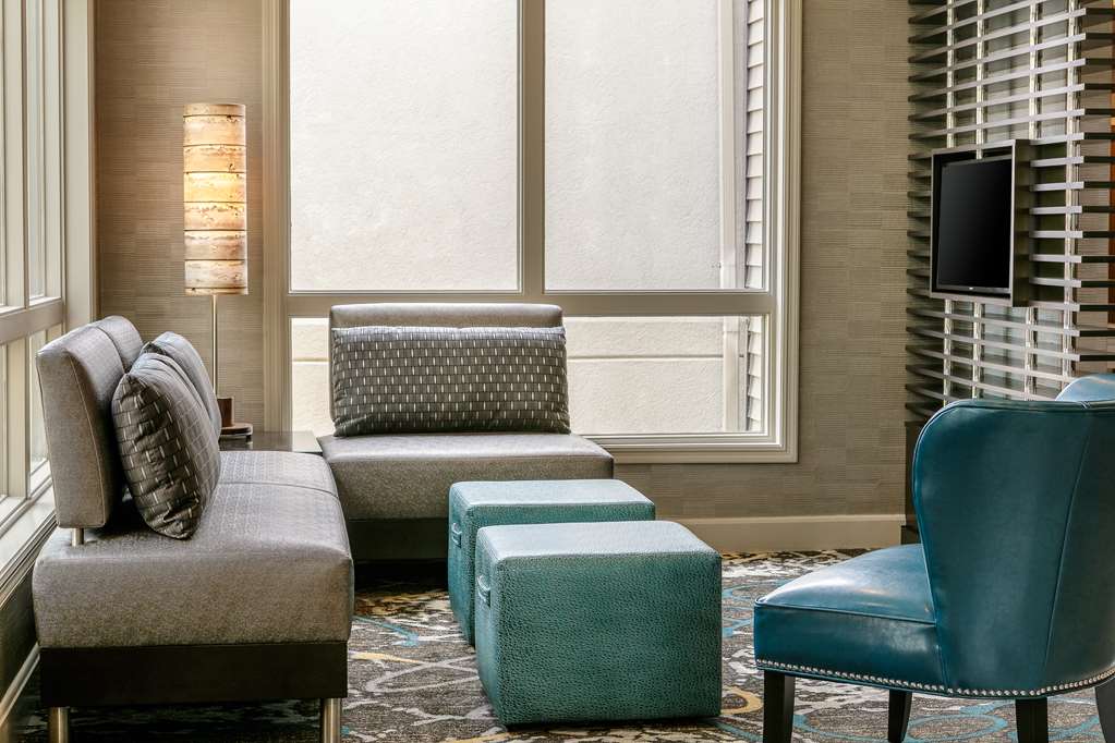 Radisson Hotel & Confence Center - thumb 3