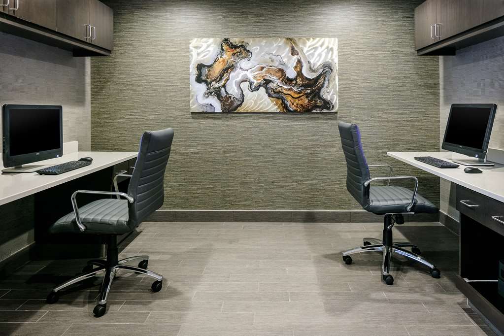 Radisson Hotel & Confence Center - thumb 14