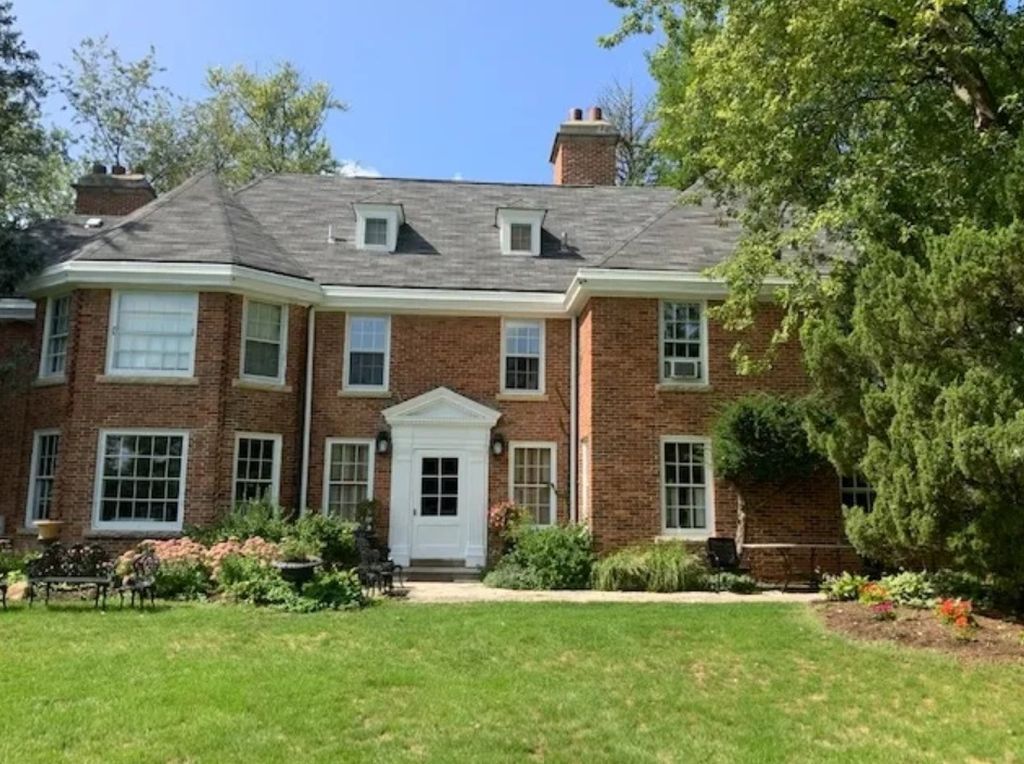 Oscar Swan Country Inn