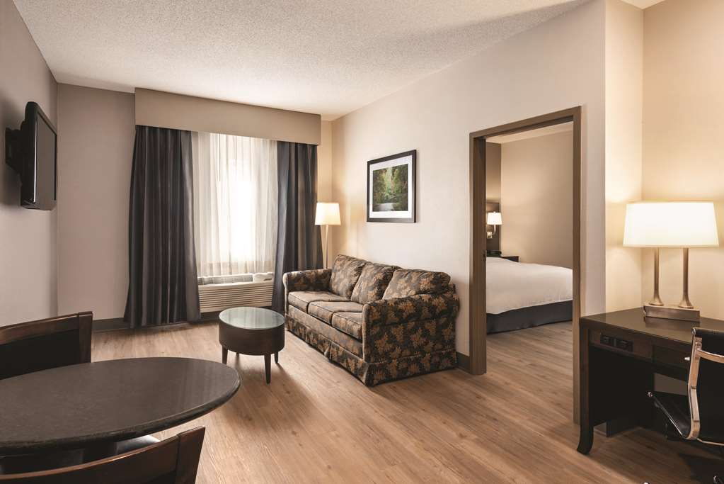 Radisson Htl & Conf Center Rockford - thumb 12