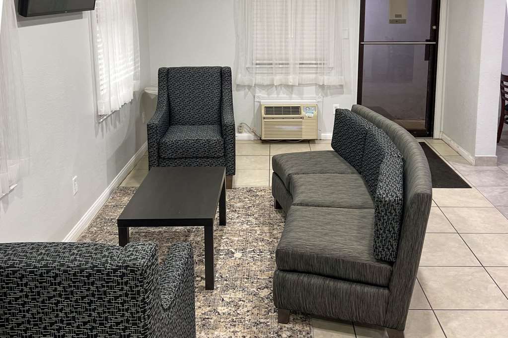 Econo Lodge Inn & Suites Columbus - thumb 0