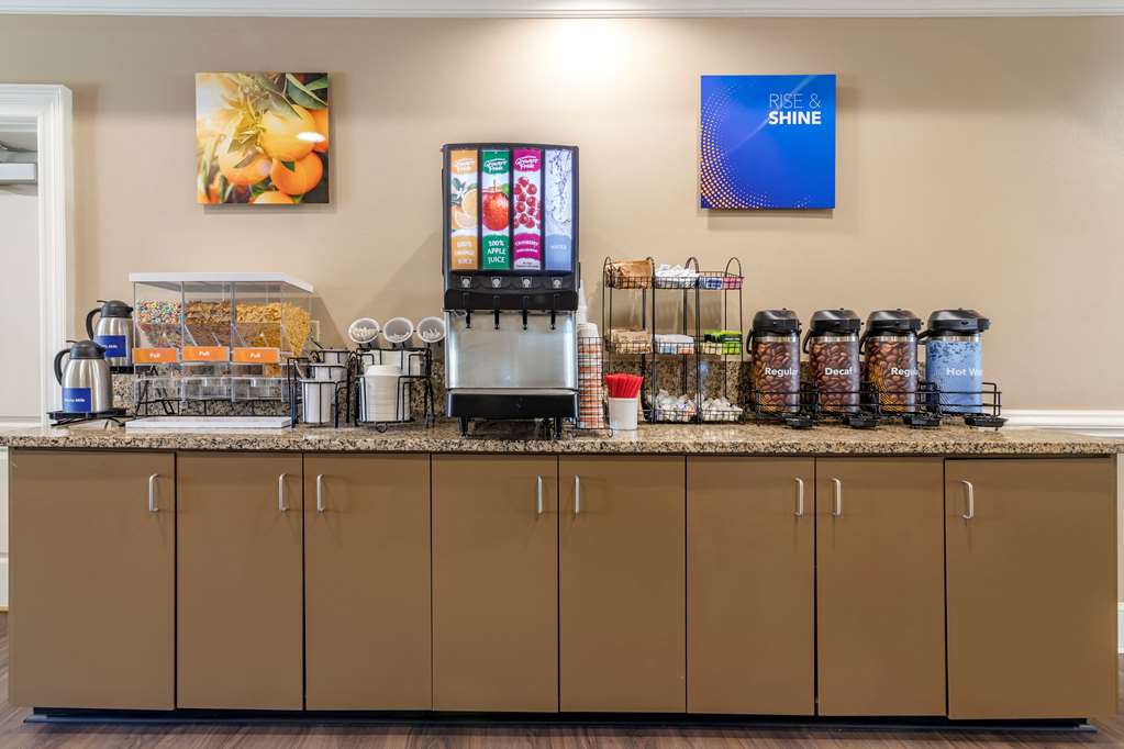 Comfort Inn & Suites - thumb 11