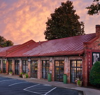 Graduate Athens - USA Accommodation