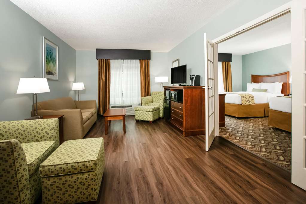 Baymont Inn & Suites Braselton - thumb 10