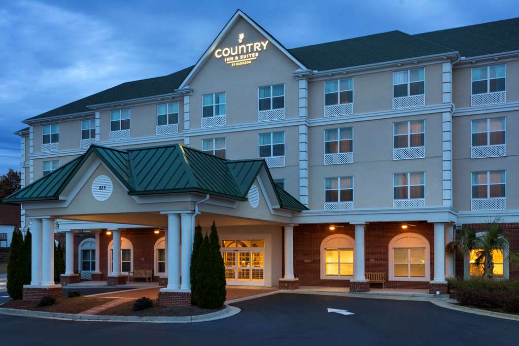 Country Inn & Suites Braselton - thumb 0