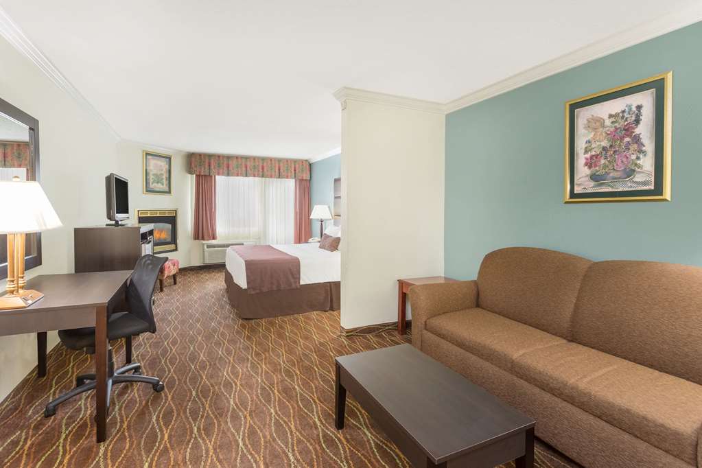 Baymont Inn & Sts Conference Cntr Alpine - thumb 7