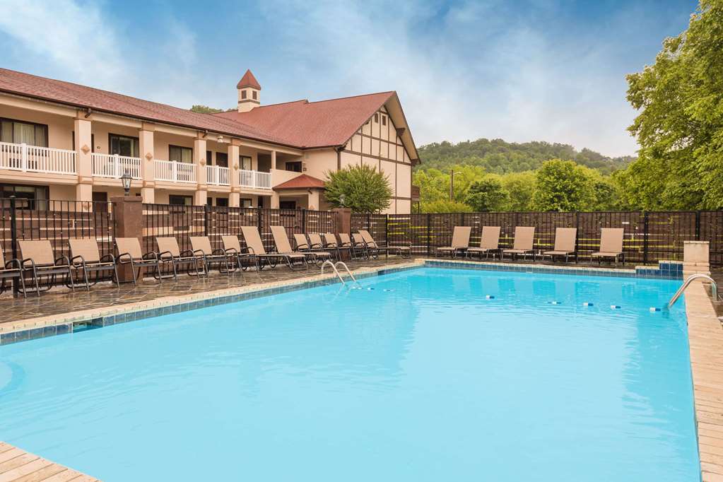 Baymont Inn & Sts Conference Cntr Alpine - thumb 8