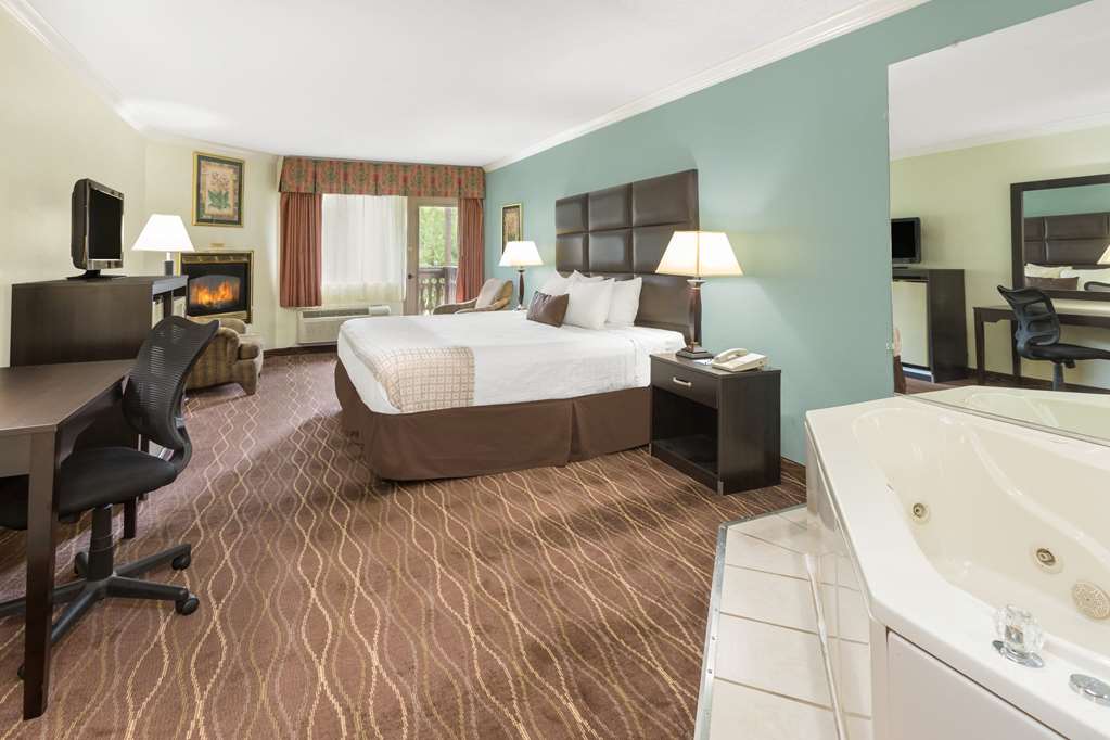 Baymont Inn & Sts Conference Cntr Alpine - thumb 12