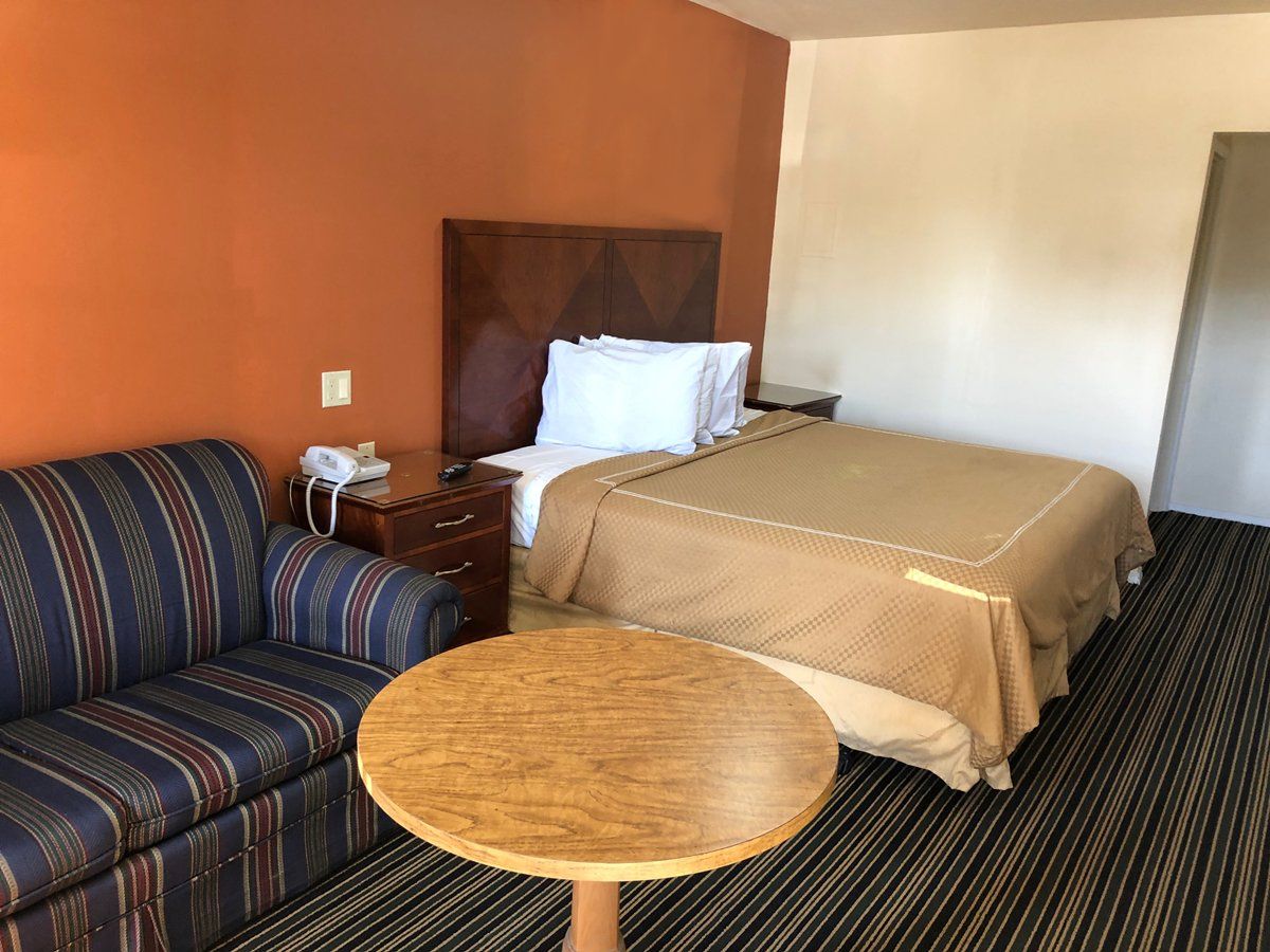 Scottish Inn - thumb 2