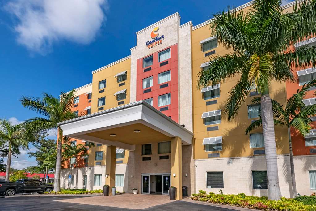 Comfort Suites Fort Lauderdale Airport S - thumb 1