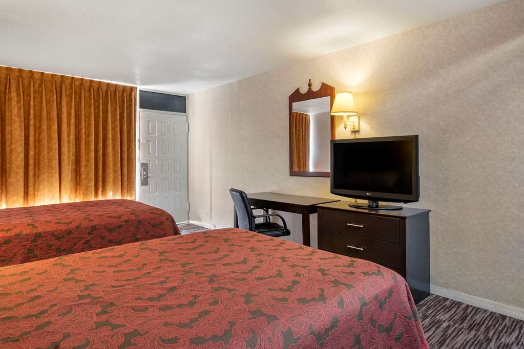 Rodeway Inn - thumb 9
