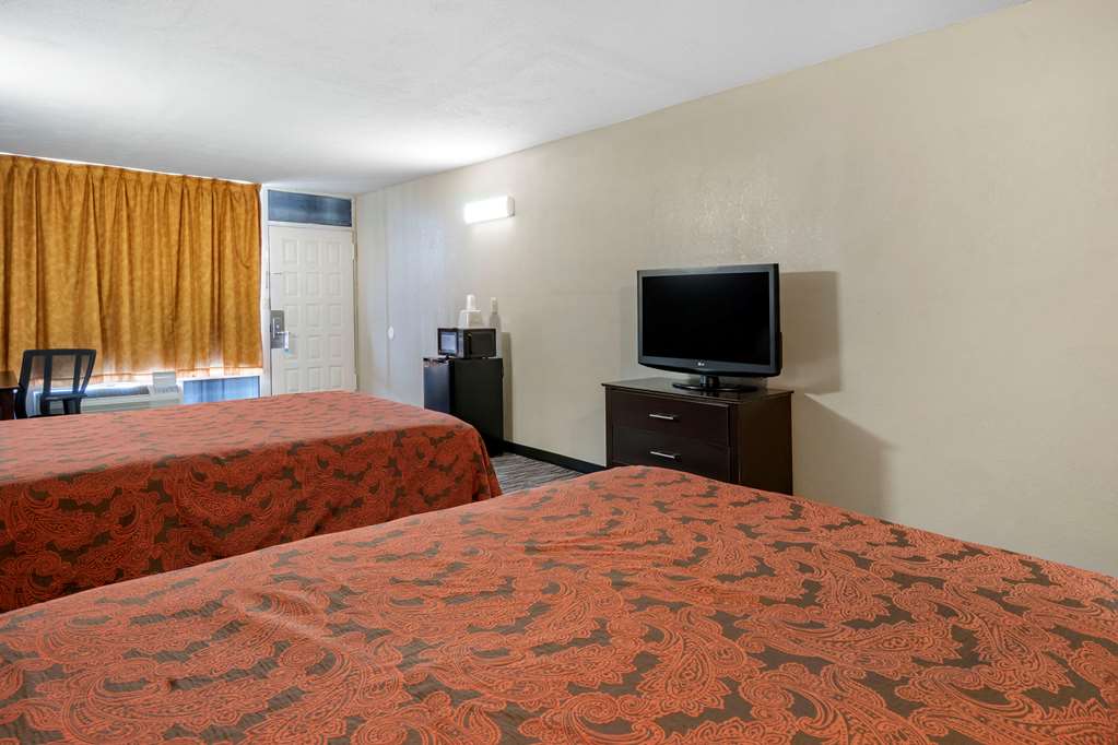Rodeway Inn - thumb 14