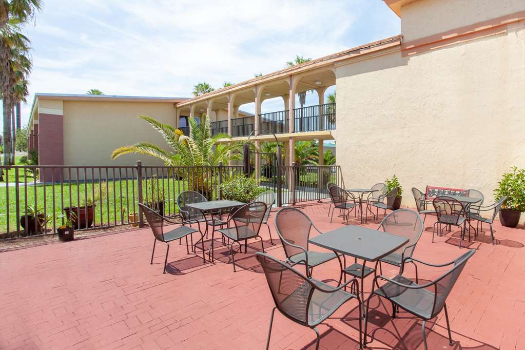 Ramada Davenport Orlando South - thumb 16