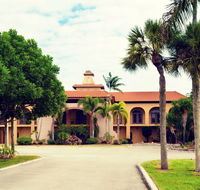 Port of The Islands Resort - Students Accommodation