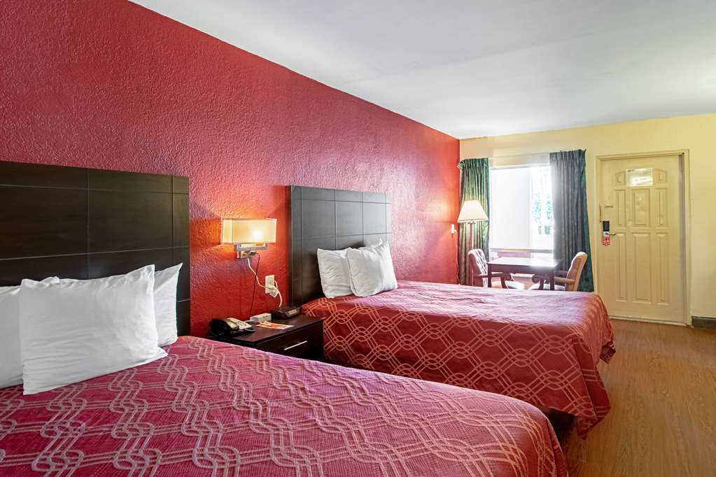 Econo Lodge Inn & Suites - thumb 8