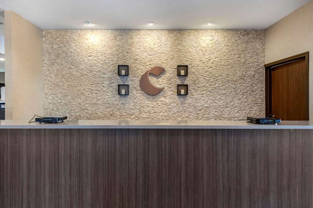 Comfort Suites Ft. Airport & Cruise Port - thumb 3