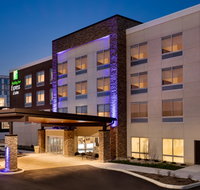 Holiday Inn Express/Suites Cincinnati NE - USA Accommodation