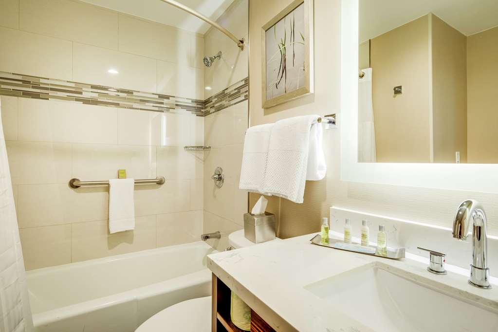 DoubleTree By Hilton Huntington - thumb 8