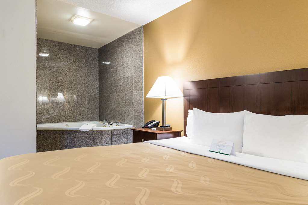 Quality Inn - thumb 14