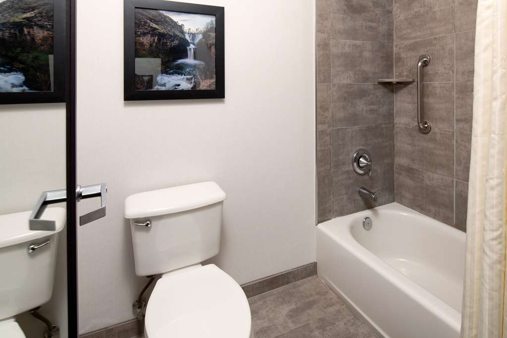 DoubleTree By Hilton Olympia - thumb 5