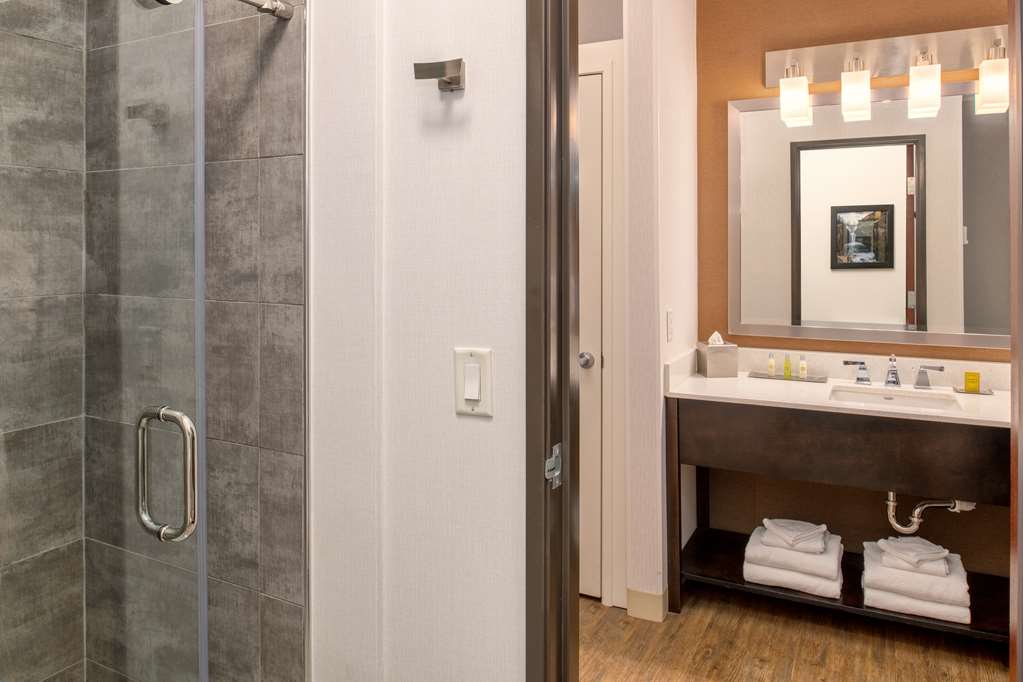 DoubleTree By Hilton Olympia - thumb 6