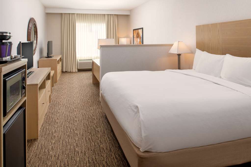 DoubleTree By Hilton Olympia - thumb 16