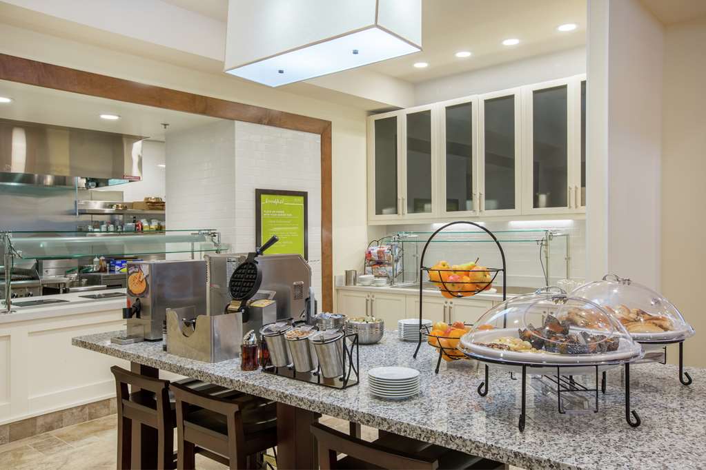 Hilton Garden Inn Olympia - thumb 13