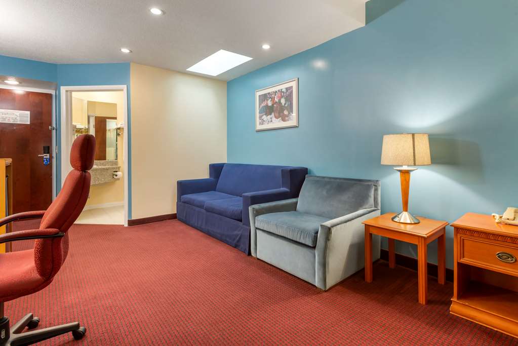 Rodeway Inn& Suites - thumb 14