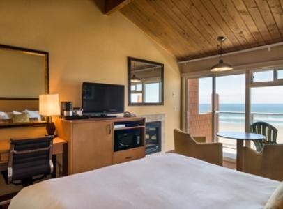 Hallmark Resort - thumb 1